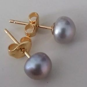 14K Gold Akoya Pearl Stud Earrings